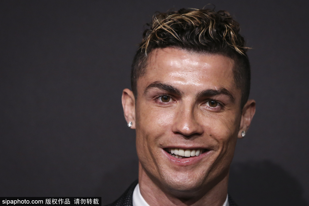 超两大足球 超两大足球