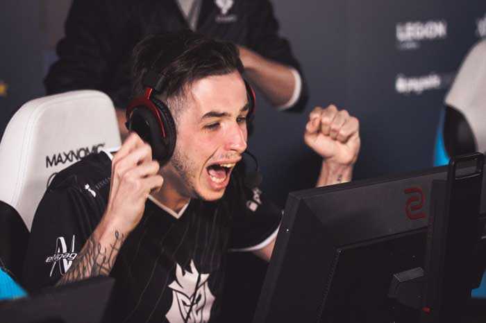 这名年轻的 这名年轻的