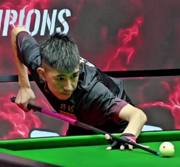 他是那个曾 他是那个曾