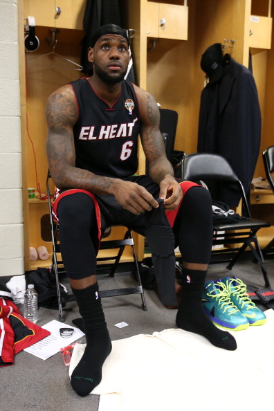 全国冰壶锦标赛在青海西宁开赛