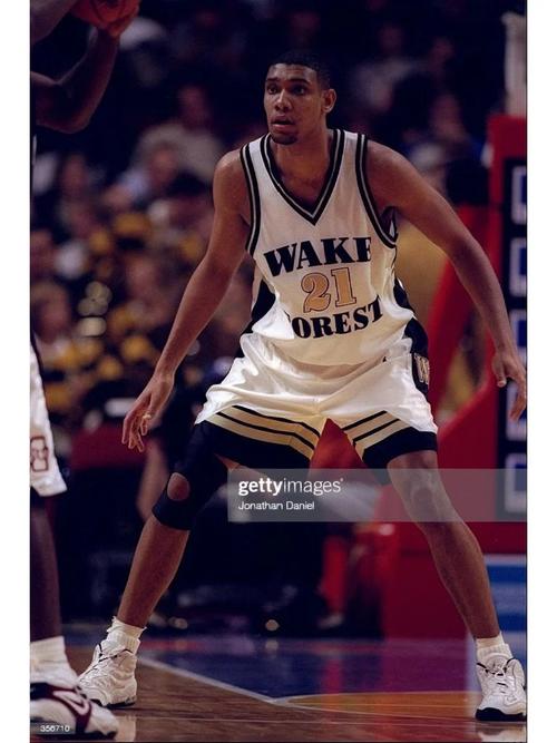 PUBG MOBILE邀请安娜·谢尔巴科娃等四位冰雪健将录制纪录片 传递电竞信念